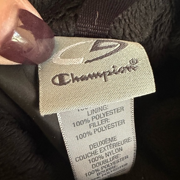 Champion VentureLoft+ Black Puffer Vest Diamond Quilted Sleeveless Full Zip Vest - Picture 5 of 5